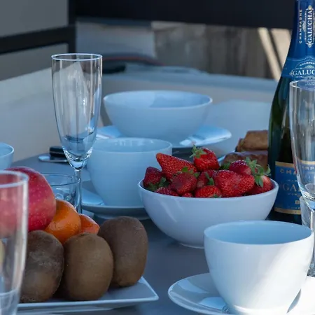 Sea-view Rooftop Beaches & Private Parking Διαμέρισμα *